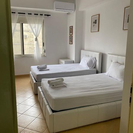 Nicole Apartments Rental ドゥラス エクステリア 写真