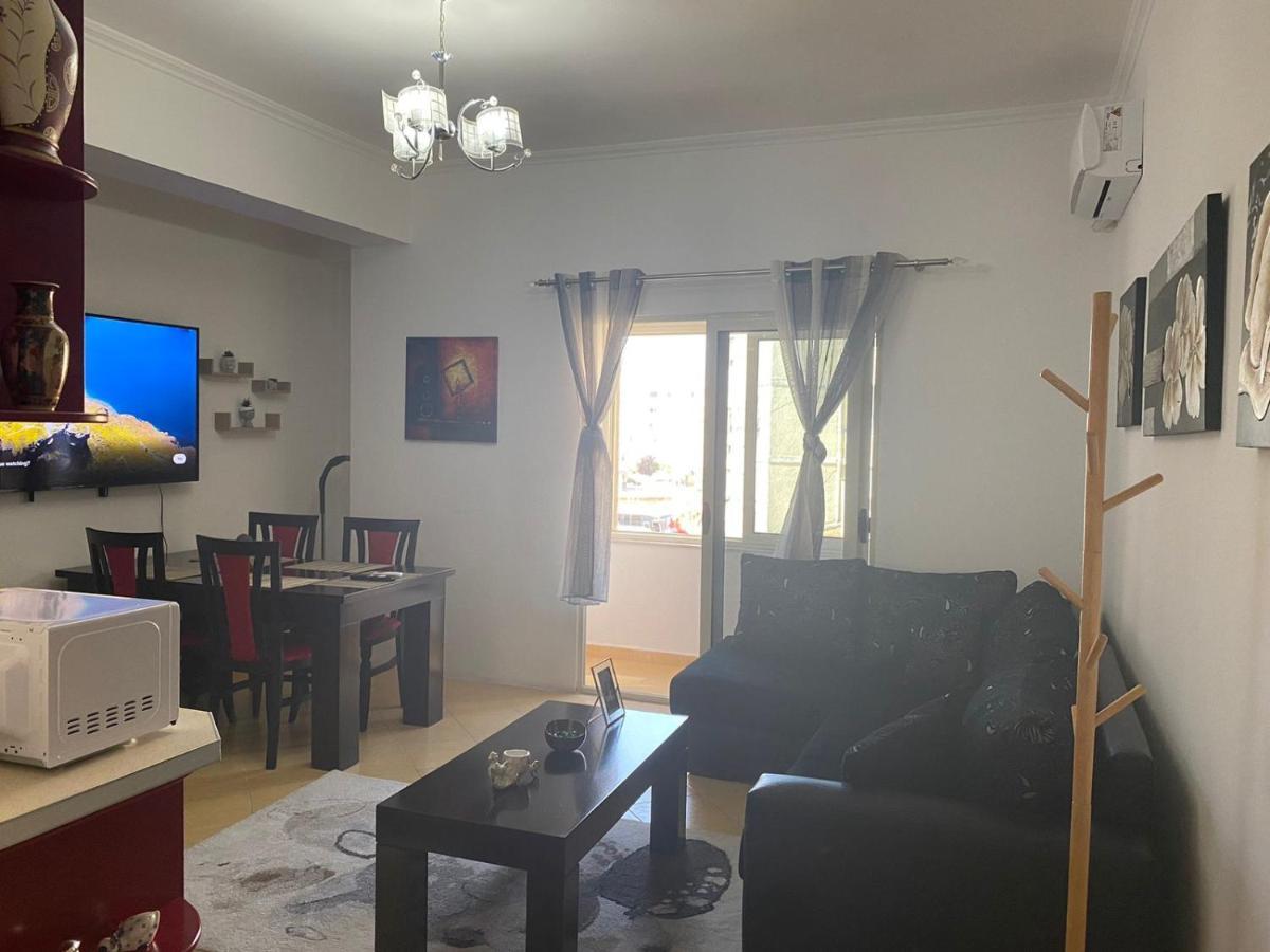 Nicole Apartments Rental ドゥラス エクステリア 写真