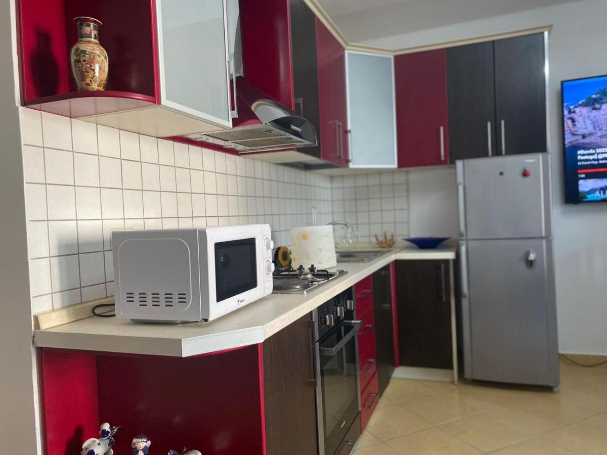 Nicole Apartments Rental ドゥラス エクステリア 写真