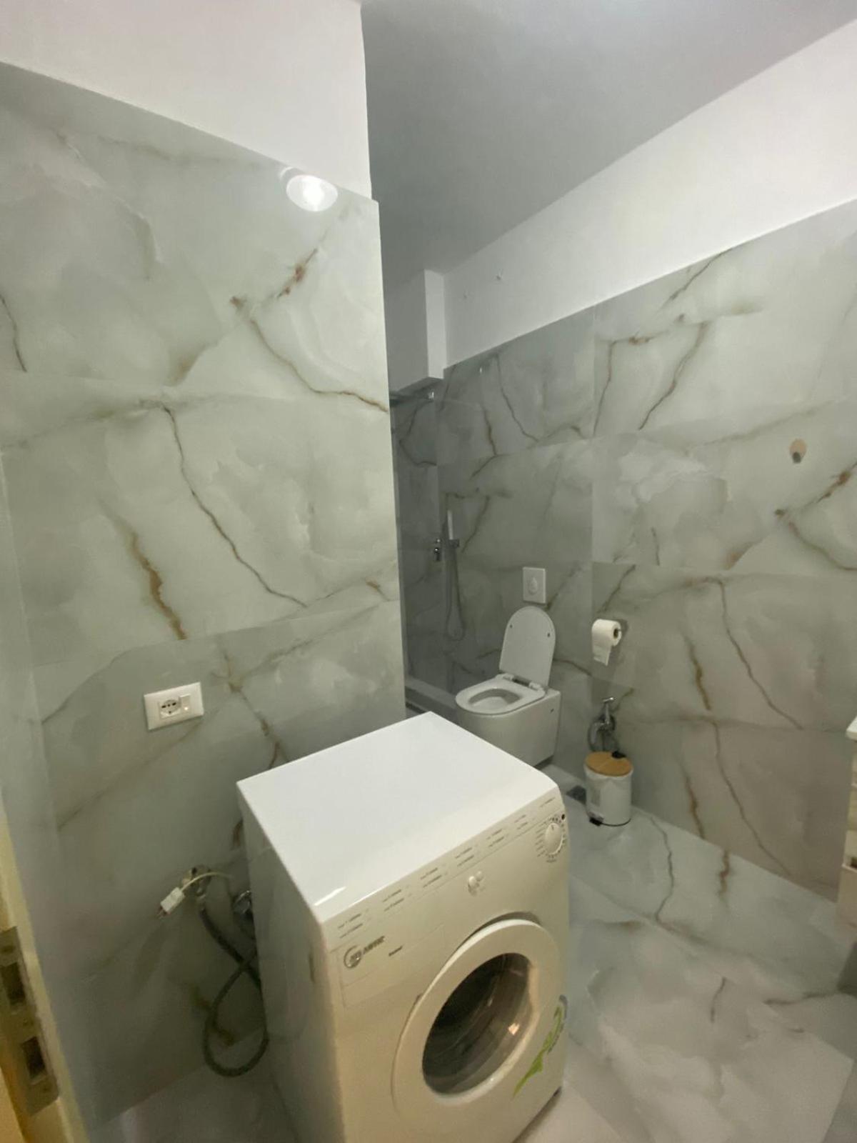 Nicole Apartments Rental ドゥラス エクステリア 写真