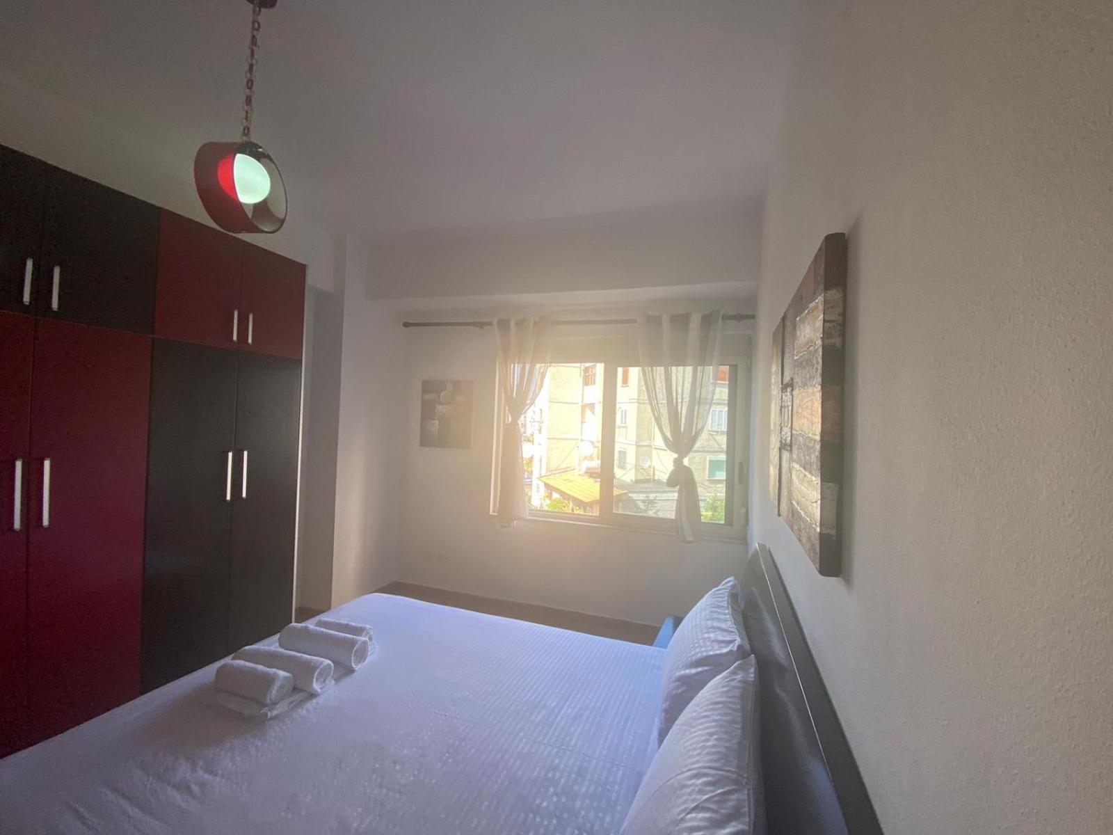 Nicole Apartments Rental ドゥラス エクステリア 写真