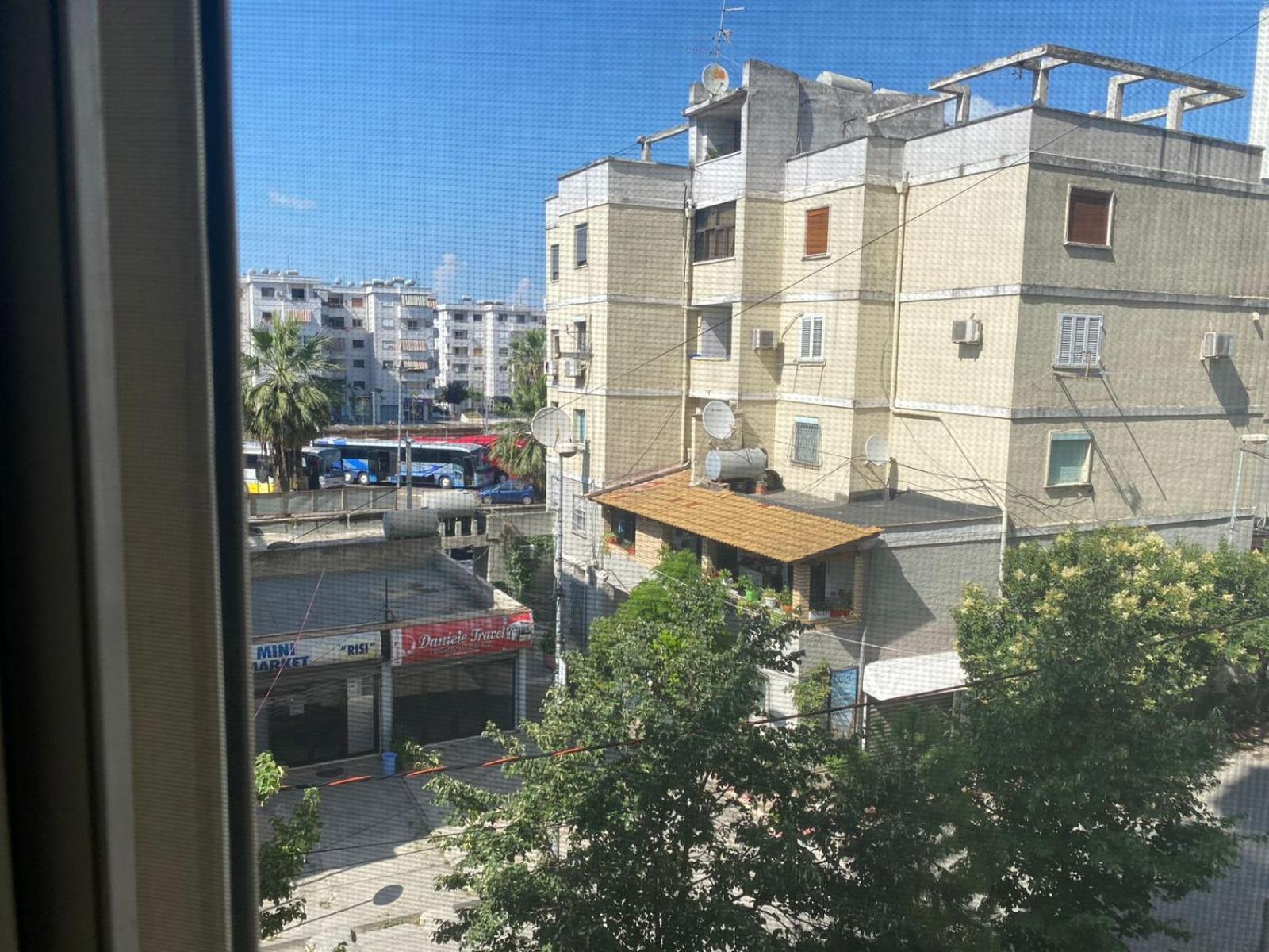Nicole Apartments Rental ドゥラス エクステリア 写真